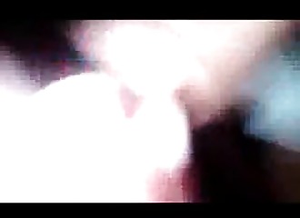 Turlutte POV avec une gobeuse de burnes